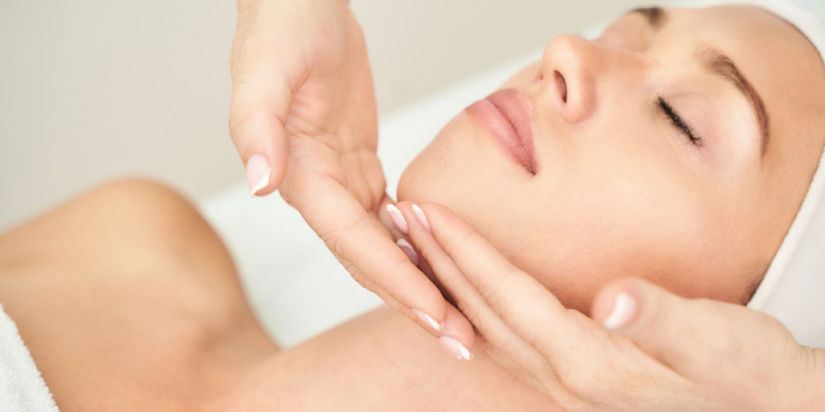 The Ultimate Guide to Facials: Benefits, Types, and What to Expect